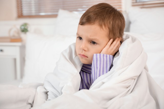 Középfülgyulladása van a fiamnak, most nem hall a jobb fülére - miért? Az orvos válaszol