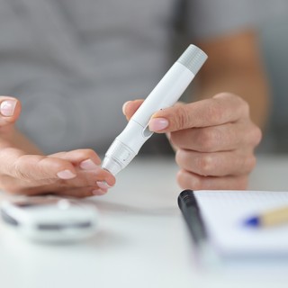 Kiderült, miért emelkedhet meg a vércukorszint a kórházi covid betegeknél című cikk nyitóképe