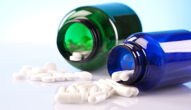 A vitaminok és táplálékkiegészítők esetében is fontos a tájékozódás: olvassuk el figyelmesen az összetevőket, és figyeljünk a mennyiségre is.