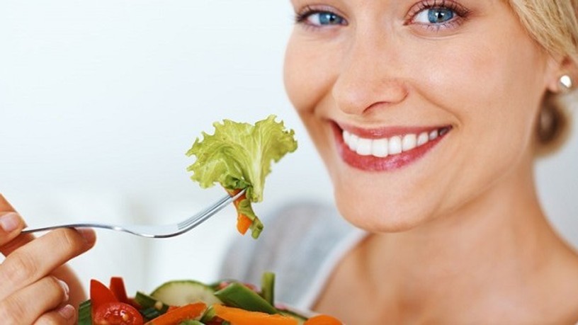 eating-healthy-woman_3