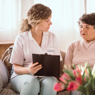 Alzheimer-kóros beteget ápol? Fogadja meg ezeket a tanácsokat című cikk nyitóképe