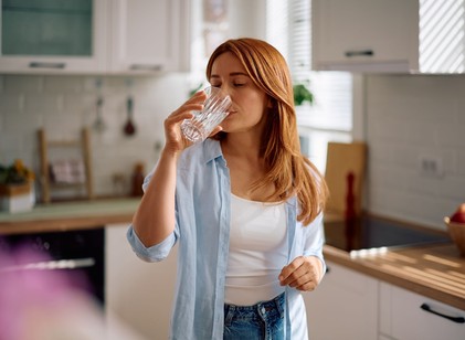 Nem citrom, nem gyömbér – egyre többen teszik ezt a reggeli italukba című cikk nyitóképe