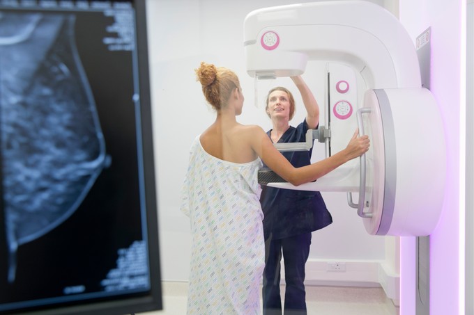 Tényleg káros a mammográfia vizsgálat? Vakcinainfó - Az orvos válaszol című cikk nyitóképe