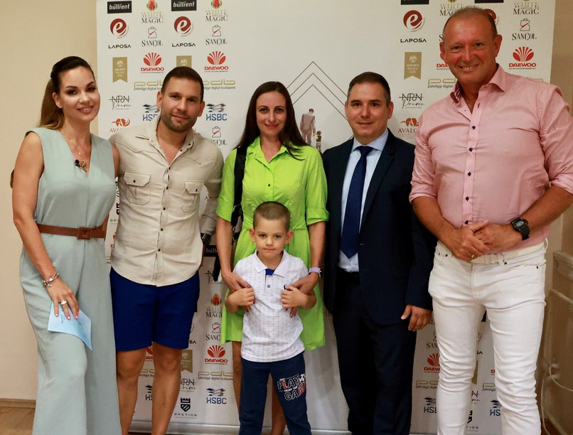 gyógyíthatatlan beteg kislány segít Rácz Jenő