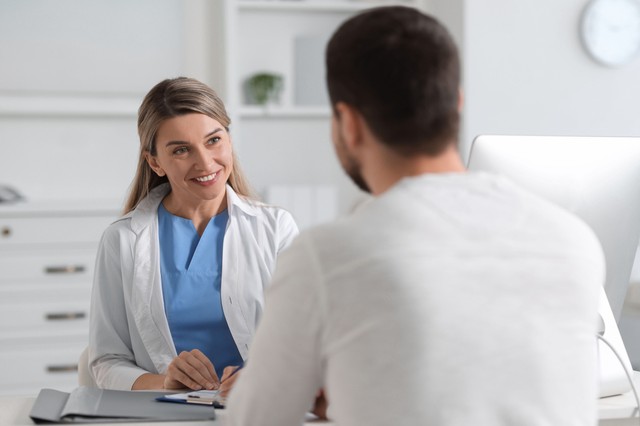 Ilyen várakozási időkkel kell számolni a járóbeteg szakellátásban Magyarországon