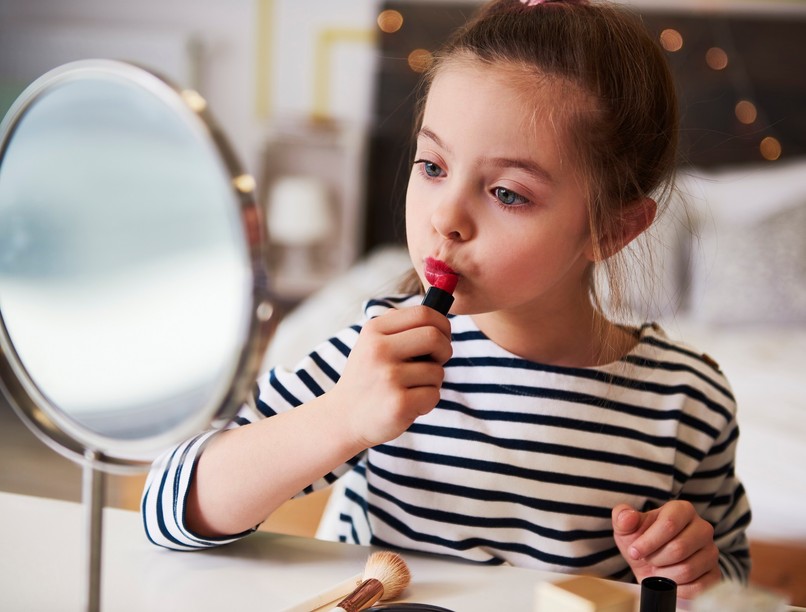 korai pubertás oka lány hormon