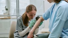 A bőrrák nem mindig anyajegy: egy hetek óta nem gyógyuló seb is figyelmeztető jel lehet című cikk nyitóképe