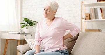 A tartós hátfájás akár egy veszélyes rák korai figyelmeztető jele is lehet