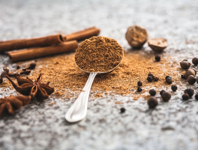 szerecsendió, szegfűbors, gyógynövény, fűszer