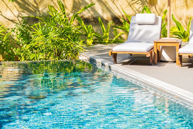 Beleengedte a férjem a 15 fokos medencébe a gyerekeket. Lehet belőle baj? Az orvos válaszol című cikk nyitóképe