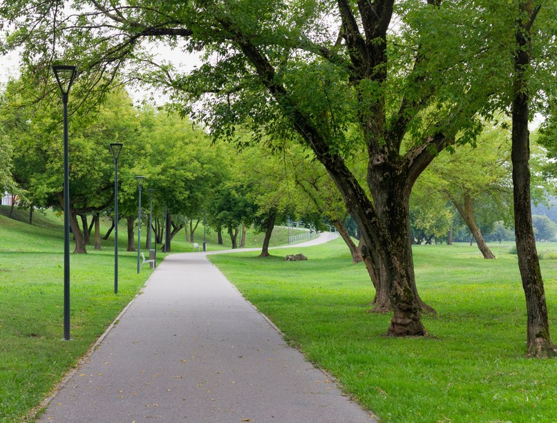 Vak gyengénlátó látássérült emberek városi park