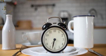 Fogyás időszakos böjttel: vajon tényleg hat?