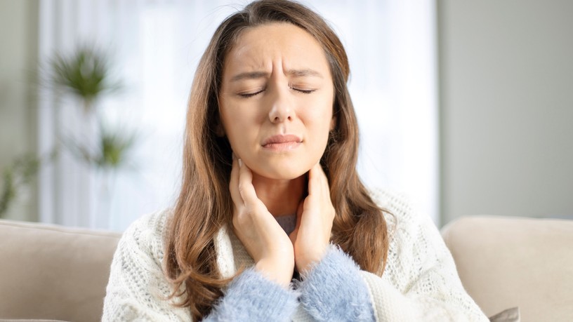 rekedtség oka reflux torokkaparás