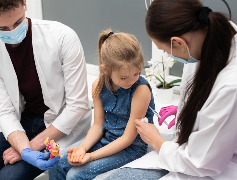 gyerekek, oltás, 5-11 éves, koronavírus, covid-19, pfizer