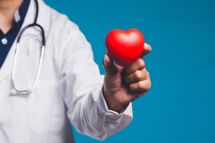 A kardiológus szerint ezeket soha ne csinálja este 6 után, ha jót akar a szívének