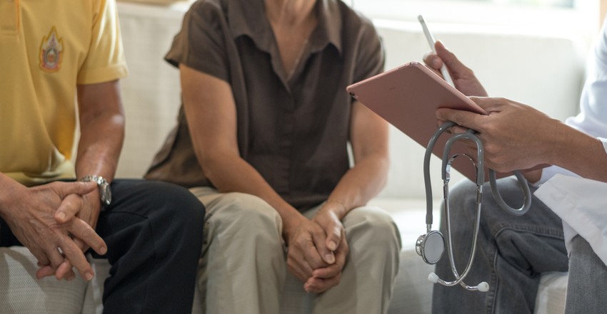 Nagyon fontos, hogy az LGV fertőzött páciens megkapja a szükséges 3 hetes antibiotikum kúrát, különben évek múltával súlyos, belszerveket érintő szövődmények várható, melyek akár az életet is veszélyeztethetik.