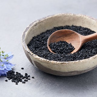 Így hat a fekete köménymag a koleszterinszintre: mindössze napi 5 gramm kell belőle című cikk nyitóképe