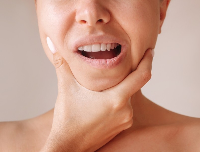 erős állkapocs fájdalom oka, fog