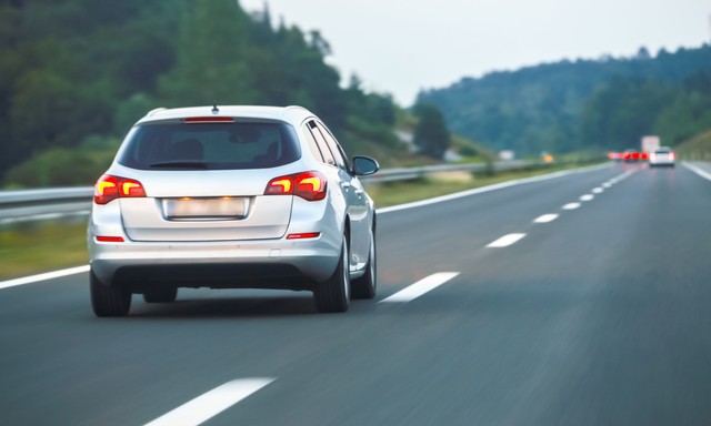 Mentőhelikopter a helyszínen: hatalmas baleset az M5 autópályán