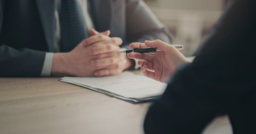 Nagy változás jön a fizetéseknél: a dolgozók is megtudhatják, mi alapján keresnek annyit, amennyit
