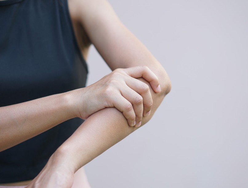 kar karzsibbadás zsibbadó érzés oka jele szívinfarktus tünete