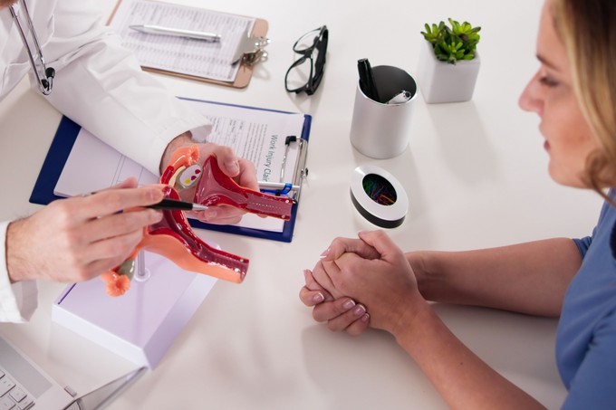 Hátfájás, puffadás, székrekedés: így jelez a mióma című cikk nyitóképe