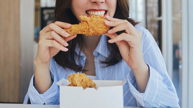 Refluxa van? Ezeket az ételeket kerülje, mert csak rontanak a tüneteken!