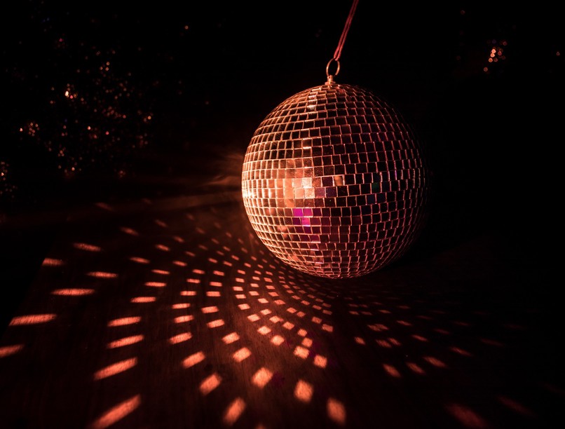 macedónia, szabálytalanságot leégett diszkó