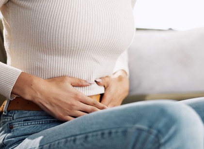 Sérv vagy szétnyílt hasizom lehet az, ha kisboltosul a köldököm ha erőlködöm? Az orvos válaszol      című cikk nyitóképe