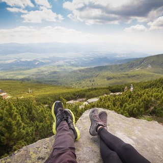 Tavaszi túrák és kullancsveszély: erre figyeljen, amikor kirándulni megy! című cikk nyitóképe