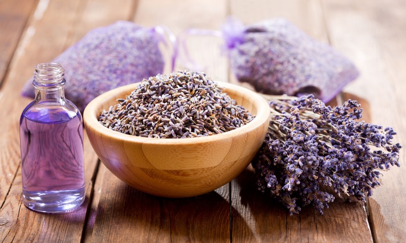 Nehéz napja volt? Használjon levendulát a feszültség levezetése ellen!