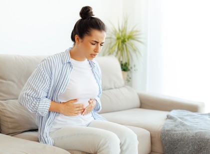 Rendszeresen puffad? Endometriózis és petefészekciszta is okozhatja című cikk nyitóképe