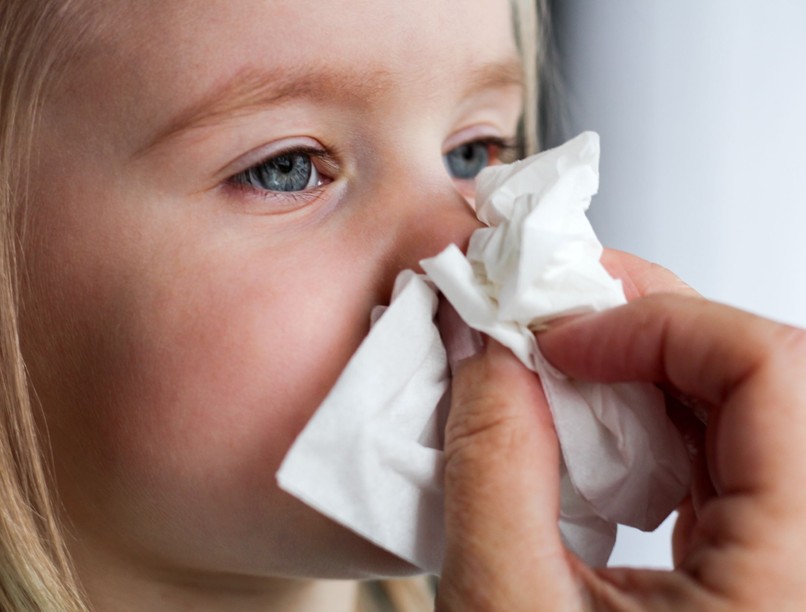 orrfolyás nátha gyerek hiányzás