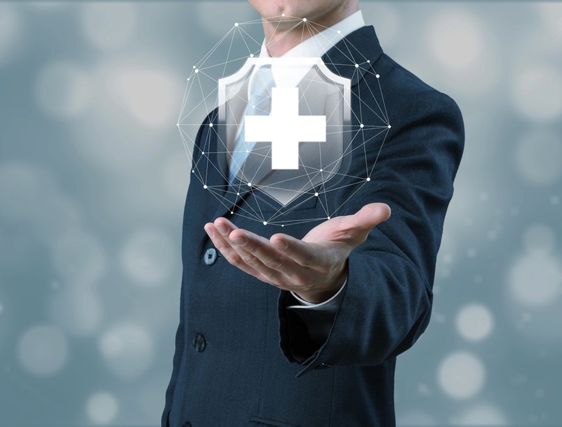 egészségbiztosítás, egészségpénztár, biztosítási díj, szakorvosi ellátás, magánorvos