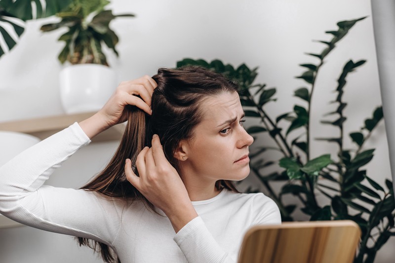 41 évesnő vagyok, felül elvékonyodott a hajam, mit tehetek? Az orvos válaszol