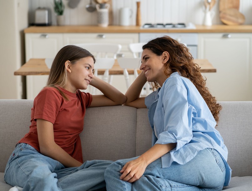 gyermek kamasz tinédzser tizenéves szülő kapcsolat