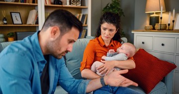 Az újdonsült apák is lehetnek depressziósak, de nem akkor, amikor azt hinné! Ekkor következik be a fordulat