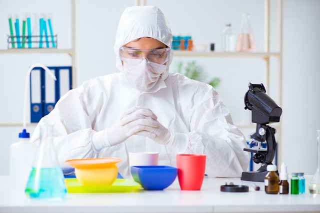 Hormonkárosító anyagok közt élünk: elfogadhatatlanul sok biszfenol jut a szervezetünkbe!