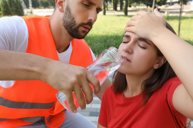 Balatoni elsősegélynyújtók: esetszám-rekord dőlt a hőség miatt  - így nyaraljon biztonságosan!