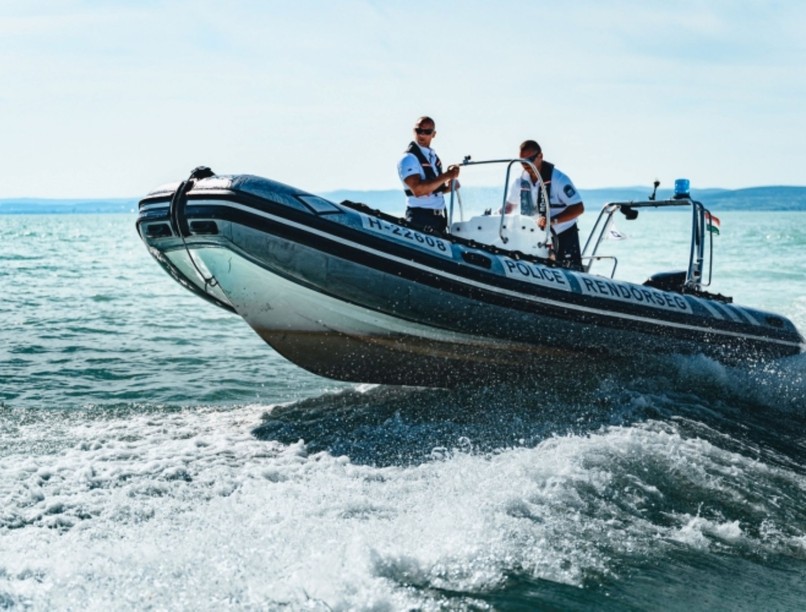 vízirendőr mentés Balaton vízbefulladás felelőtlenség