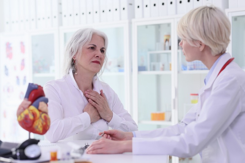 Tompán szúr a szíve, vagy élesen belenyilall? Nem mindegy, milyen fájdalmat tapasztal!