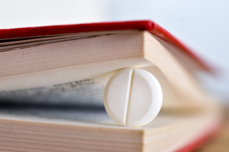 Agykárosodás: tényleg növeli a demencia kockázatát ez a fájdalomcsillapító?