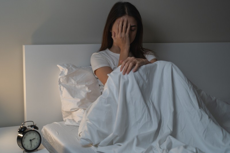 Ez történik, ha nem alszunk eleget: az alváshiány hatásai az egészségre