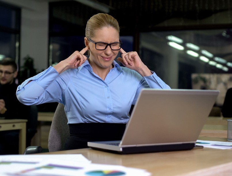 mizofónia hangok ropogtat rág szürcsöl