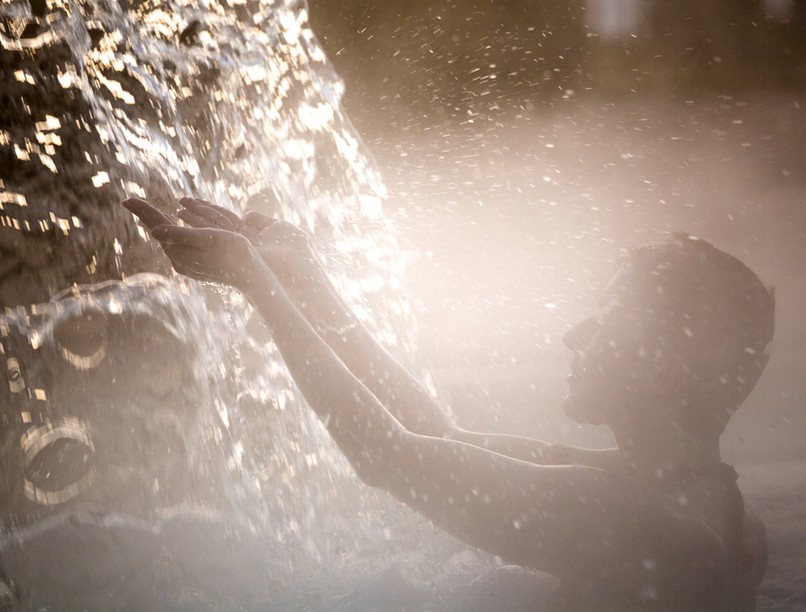 gyógyvíz, termálvíz, rezsi, fürdő, bezárás