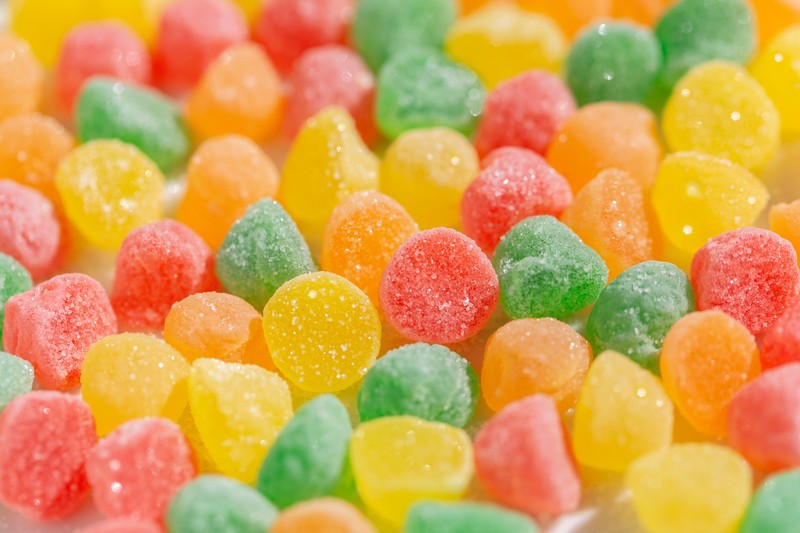 Fulladásveszély miatt édességeket hív vissza a Nébih