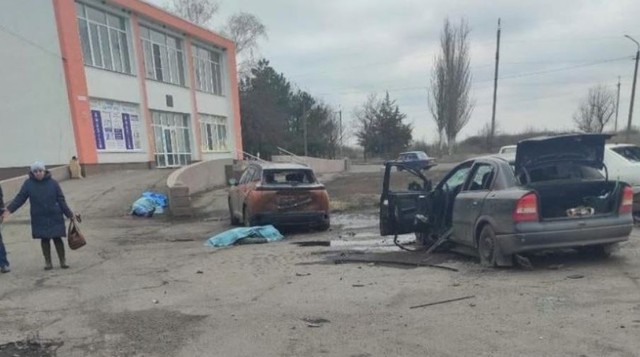 Orosz bombatámadás ért egy kórházat Ukrajnában, 4-en meghaltak, 10-en megsérültek