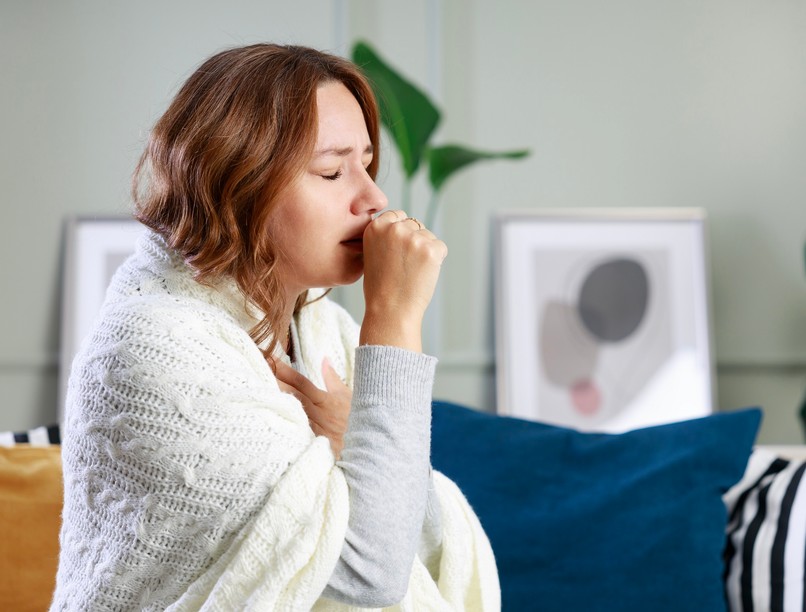 Köhögés, fülgyulladás, oka, gyomor fájdalom reflux