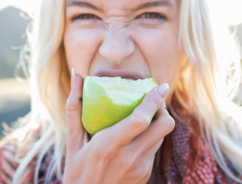 alma héj hámoz ne miért