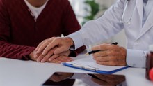 Mégis hatásos a véralvadásgátló az Alzheimer-kór ellen? Ezt mutatják a vizsgálatok című cikk nyitóképe